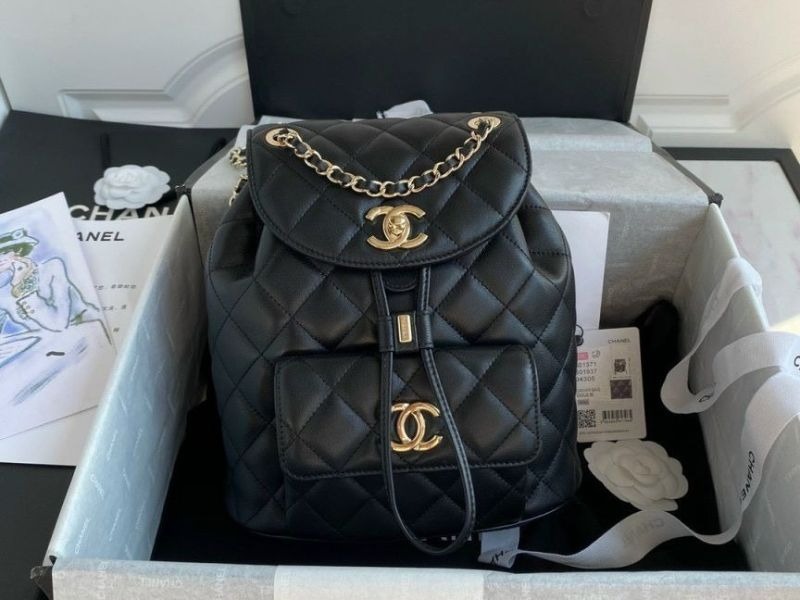 Balo Chanel