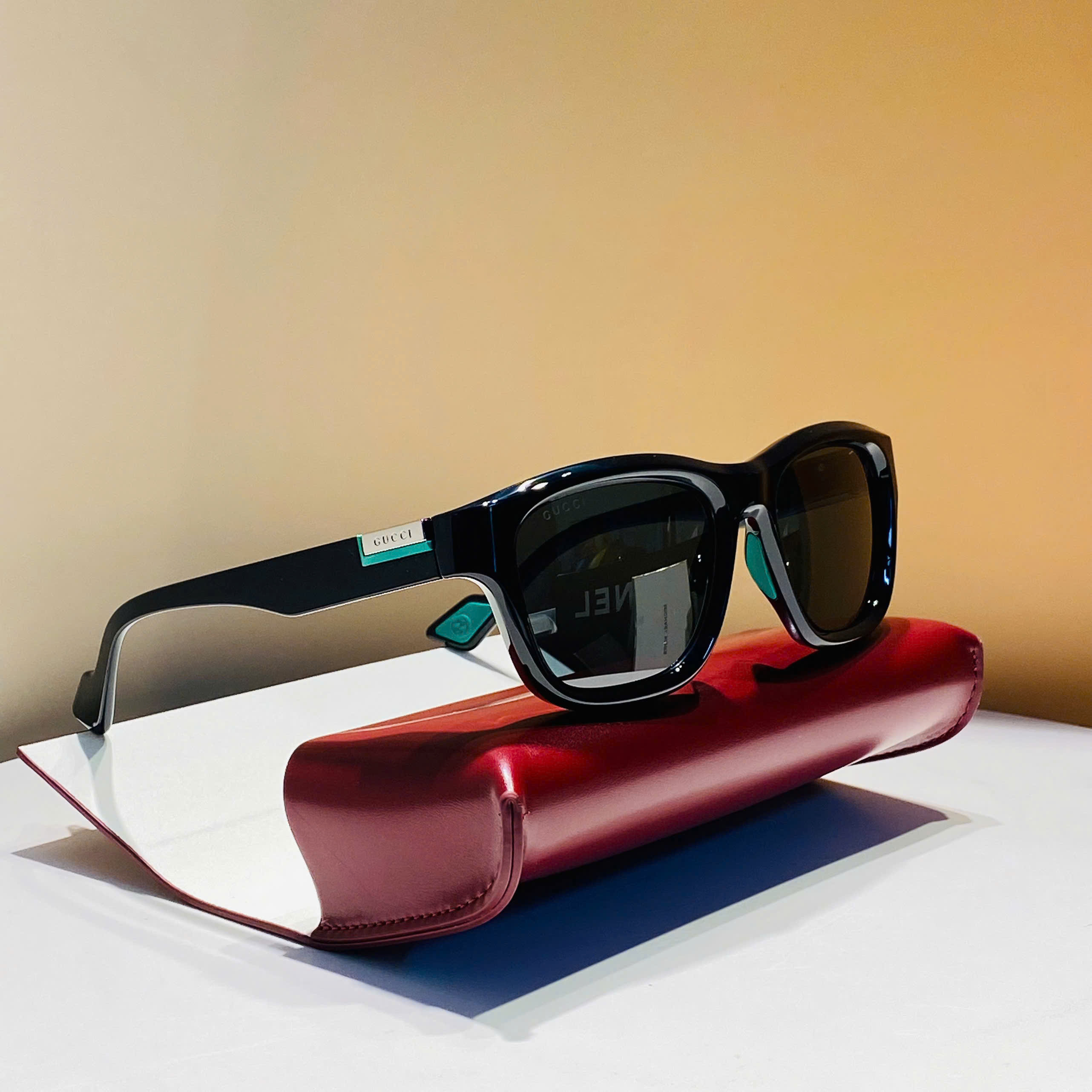 Kính Mắt GUCCI SS25 Mới Nhất – Phong Cách Thời Thượng Cho Nam Và Nữ