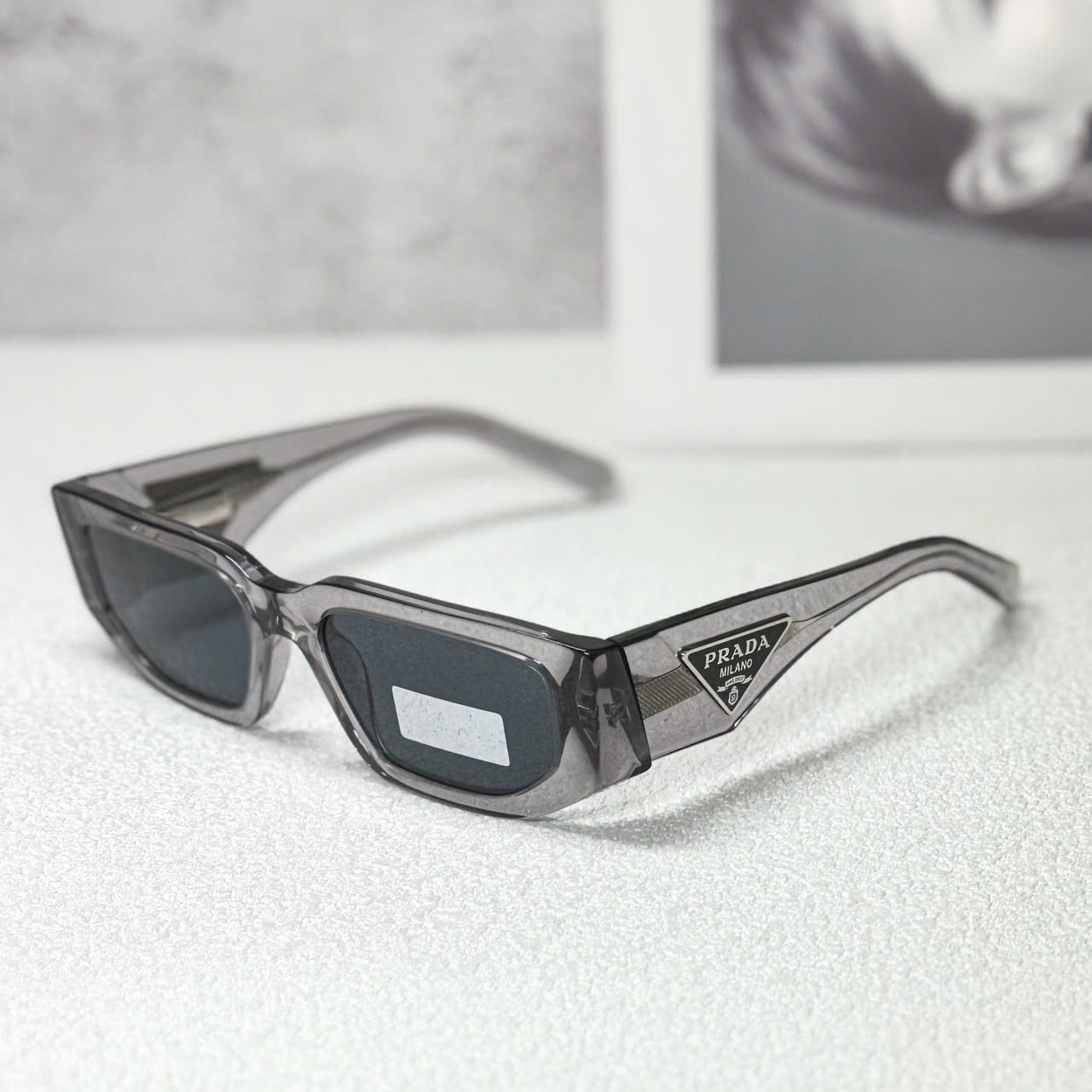 Kính Mắt PRADA Unisex Màu Trong Gray – Phong Cách Thời Trang Cá Tính Từ Thương Hiệu Cao Cấp Ý