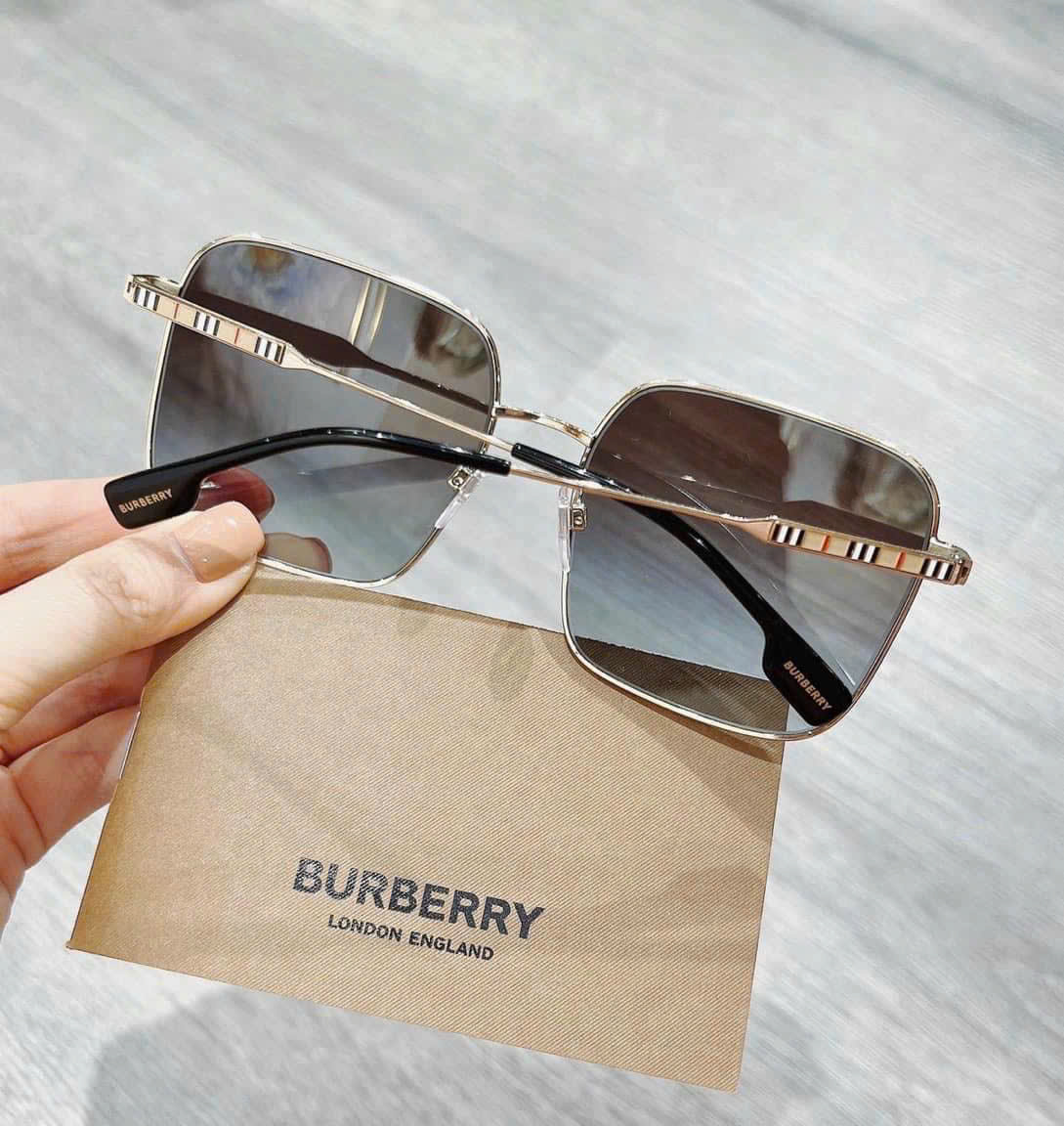 Kính Mát Burberry BE3119 – Thiết Kế Mới Nhất, Đẳng Cấp Thời Trang Anh Quốc