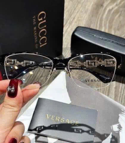 Gọng kính Versace VE1270 – Gọng kính Halfrim đẳng cấp mang dấu ấn thời trang Ý