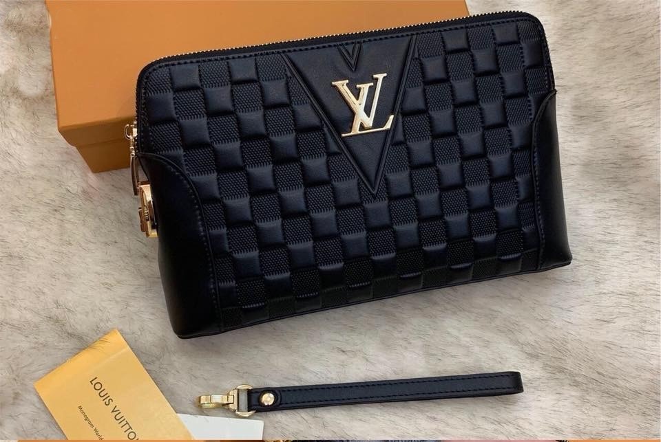 Ví Nam Louis Vuitton