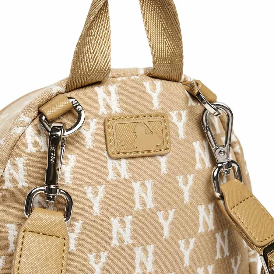 Balo MLB Classic Monogram Jacquard Mini Backpack New York Yankees 3ABKS012N-50BGD Màu Be
