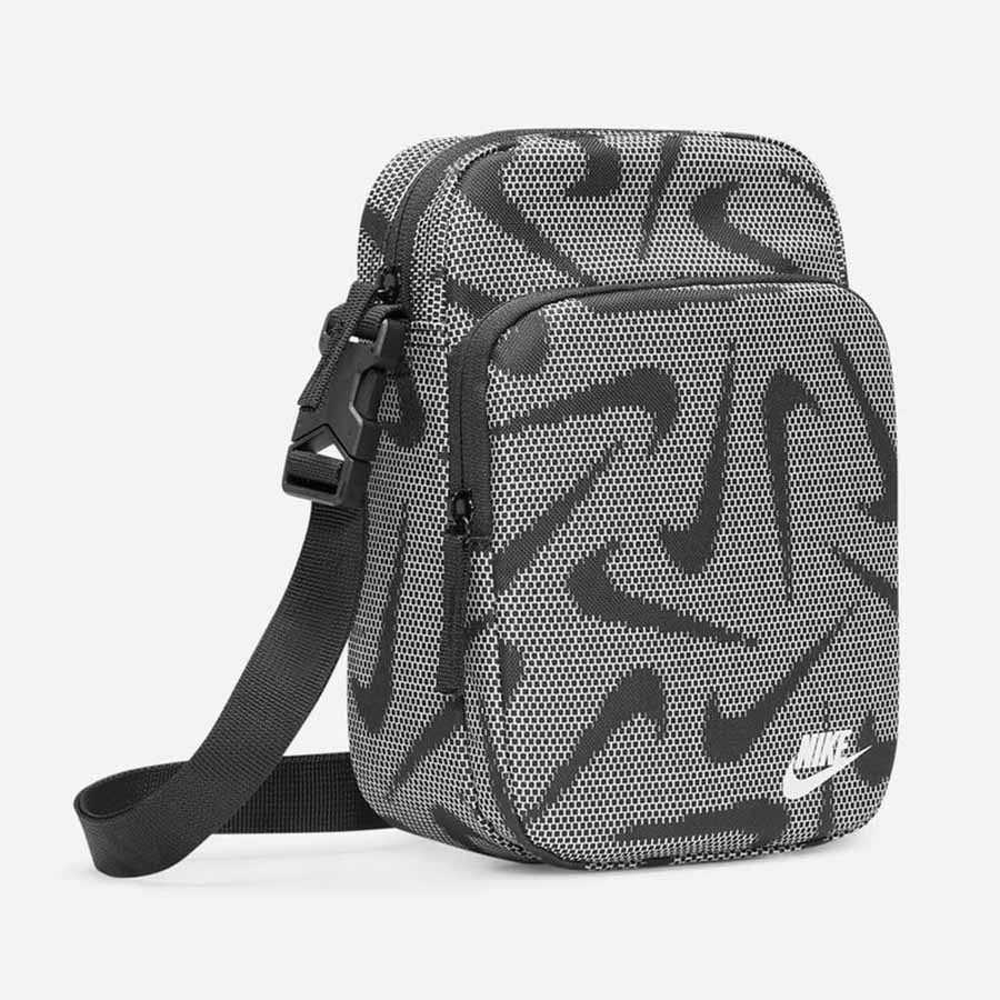 Túi Đeo Chéo Nam Nike Heritage Lenti Swoosh Cross Body Bag DQ5738-010 Màu Xám Đen