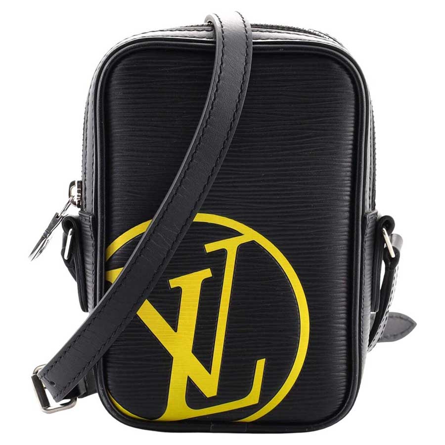 Túi Đeo Chéo Nam Louis Vuitton LV Danube Initials Epi Leather PM Màu Đen Vàng