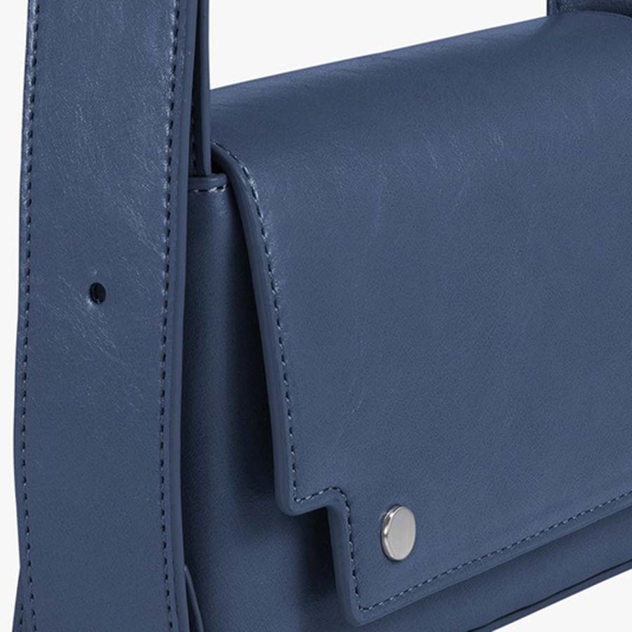 Túi Đeo Chéo Unisex Find Kapoor Marc 18 Crinkled Flip Crossbody Bag FBMC18CR0NV Màu Xanh Navy