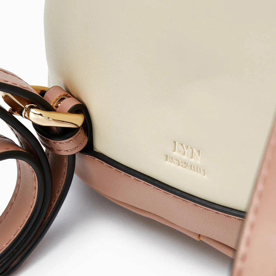 Balo Nữ Lyn Alyssa Backpacks LL23CBF252 Màu Hồng - Kem