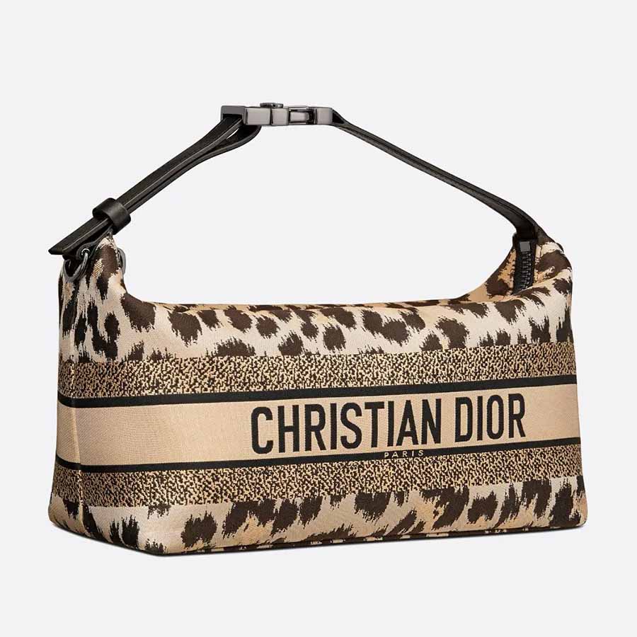 Túi Xách Nữ Dior Medium Nomad Travel Pouch Leopard Hoppy S5554BLNC_M1M7 Họa Tiết Da Báo