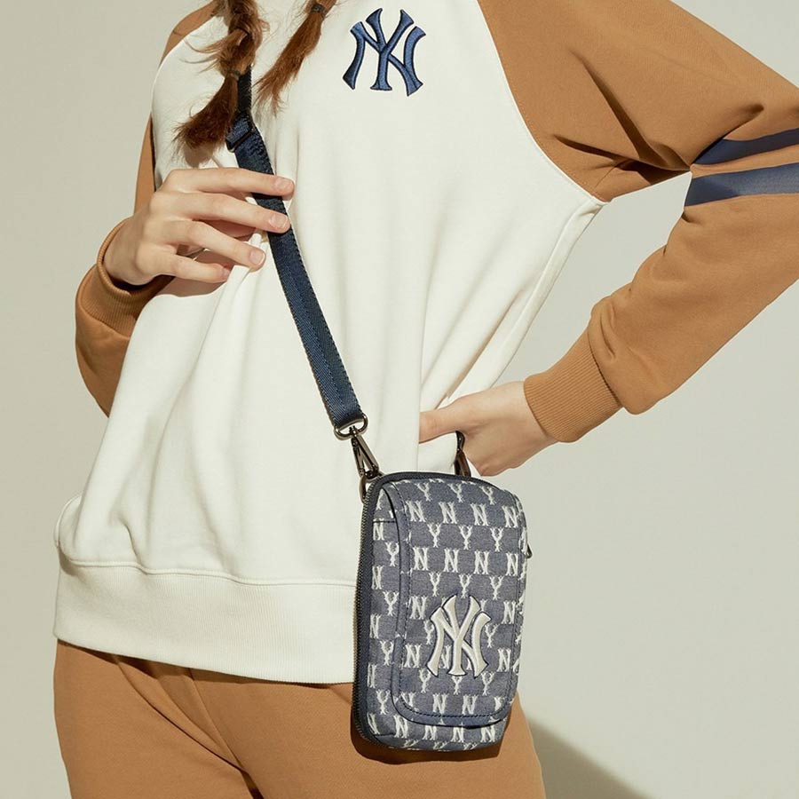 Túi Đeo Chéo MLB Monogram New York Yankees Crossbody Bag 32BGDD011-50N Màu Xanh Denim