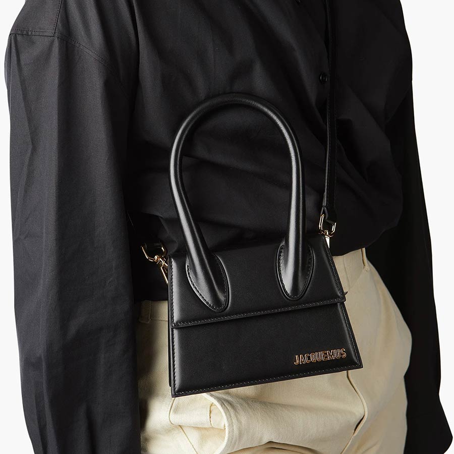 Túi Xách Jacquemus Le Chiquito Moyen 213BA002-3000-990 Black Màu Đen