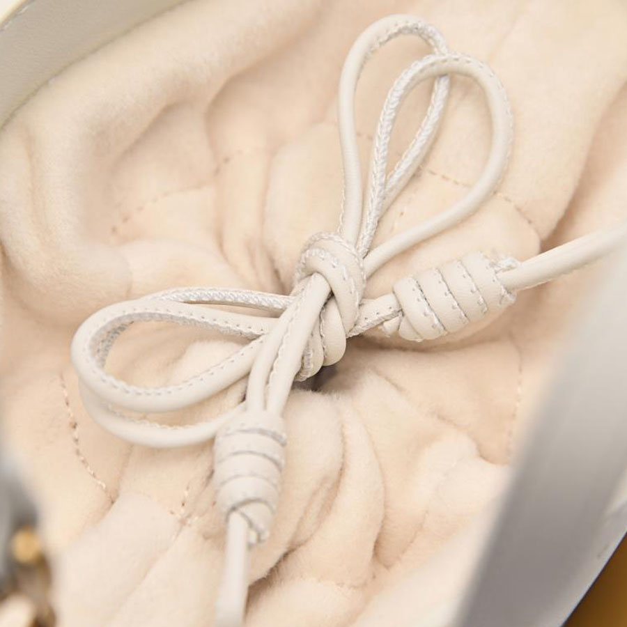 Túi Xách Pedro Duvall Mini Bucket Bag PW2-15060011 Màu Trắng