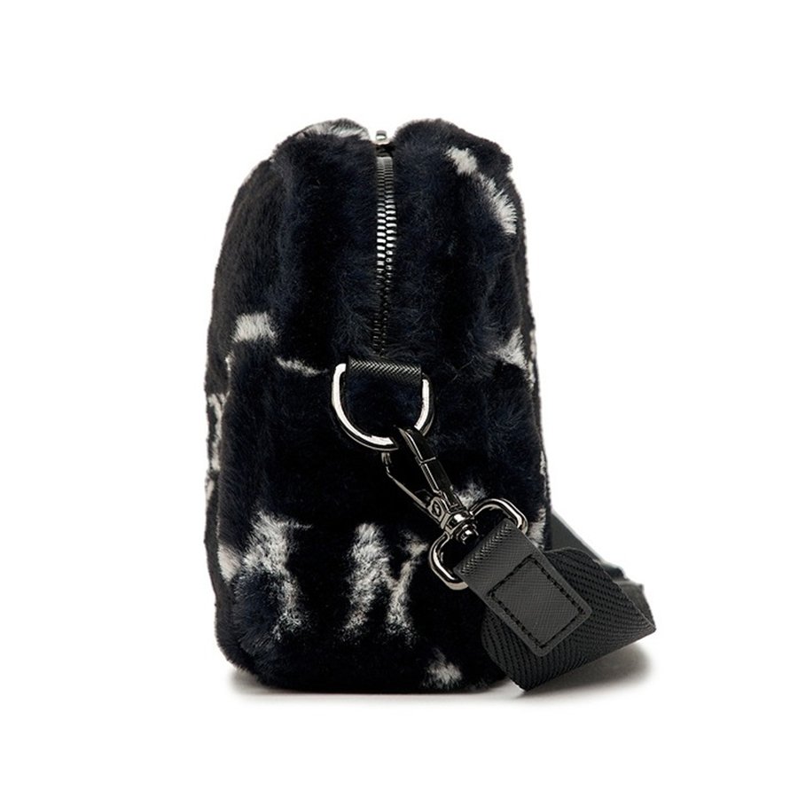 Túi Đeo Chéo MLB Dia Monogram Fur Cross Bag New York Yankees 3ACRM1026-50BKS Màu Đen