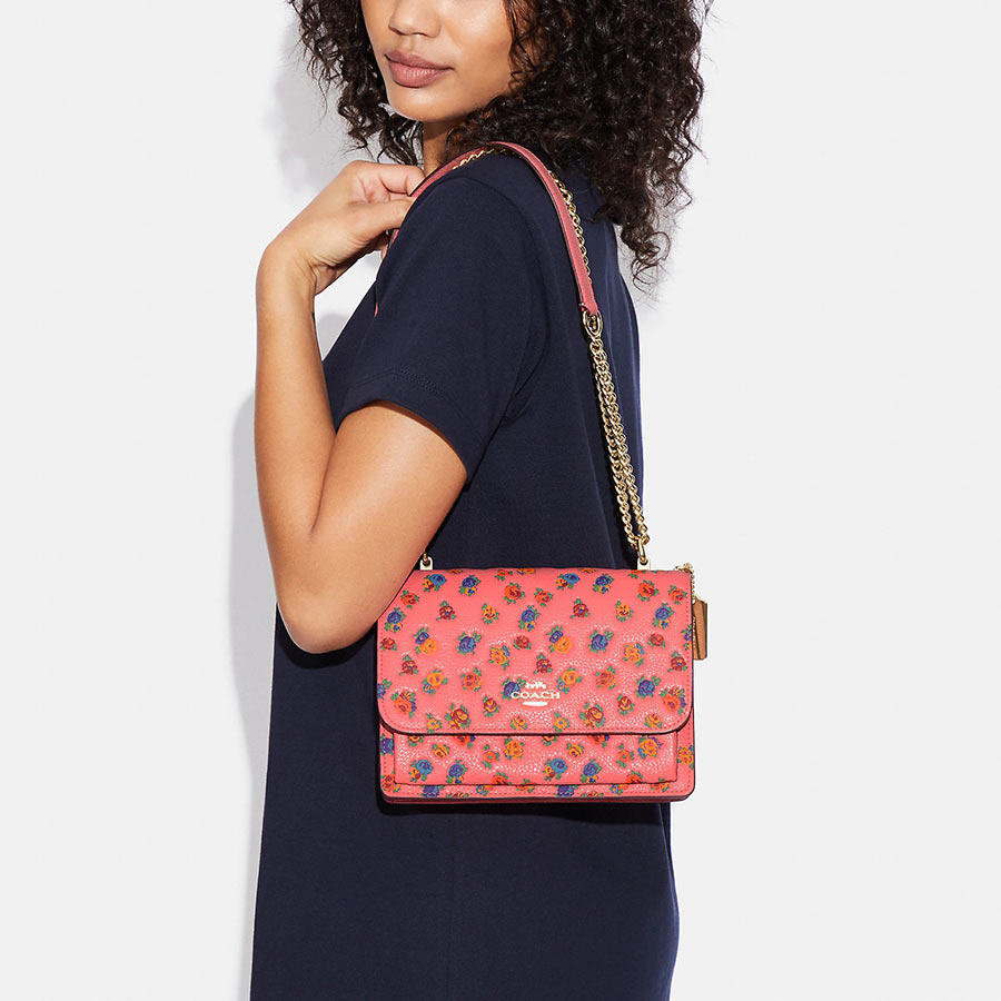 Túi Đeo Chéo Coach Klare Crossbody With Mini Vintage Rose Print Màu Hồng