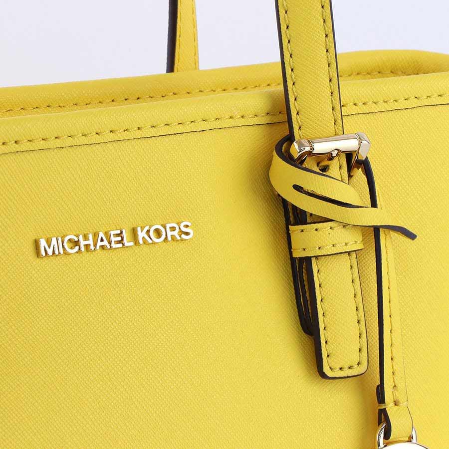 Túi Tote Michael Kors MK Jet Set Travel 35T9GTVT0L Màu Vàng