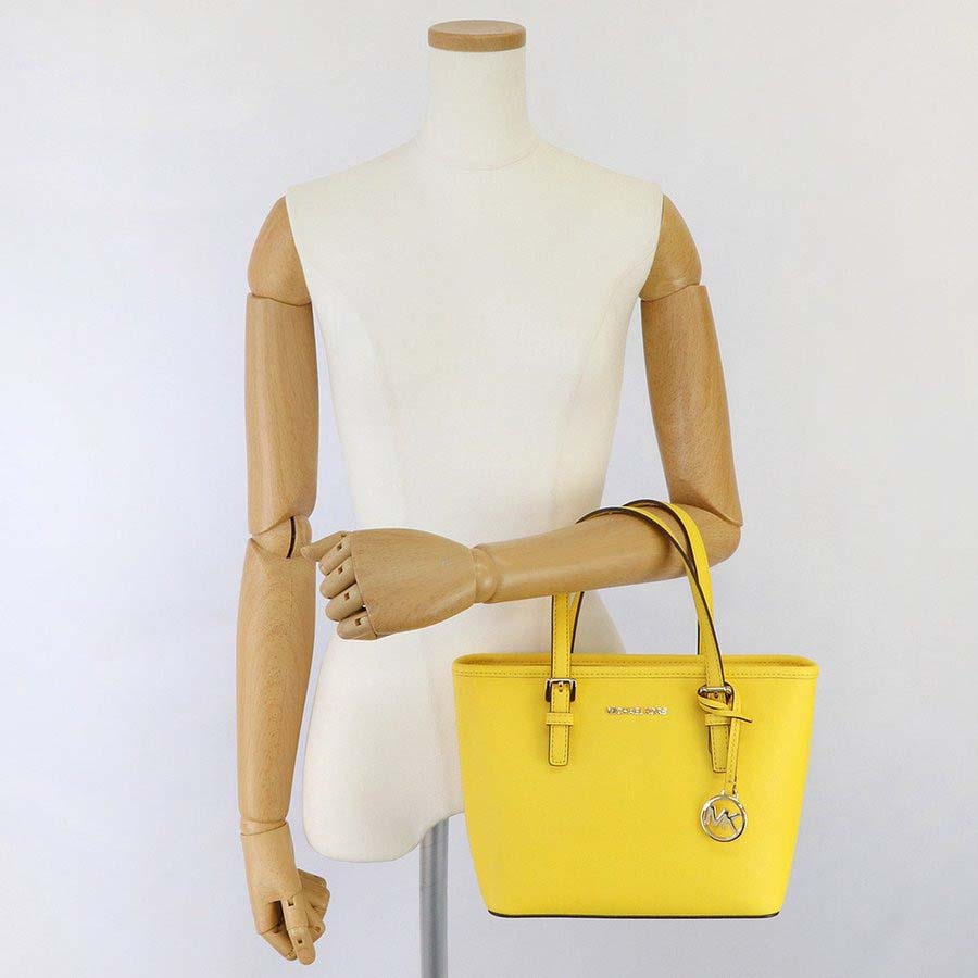 Túi Tote Michael Kors MK Jet Set Travel 35T9GTVT0L Màu Vàng