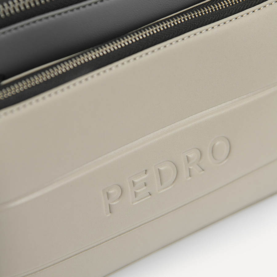 Túi Đeo Chéo Nam Pedro Sling Bag with Earphone Holder Multi PM2-25210199 Phối Màu