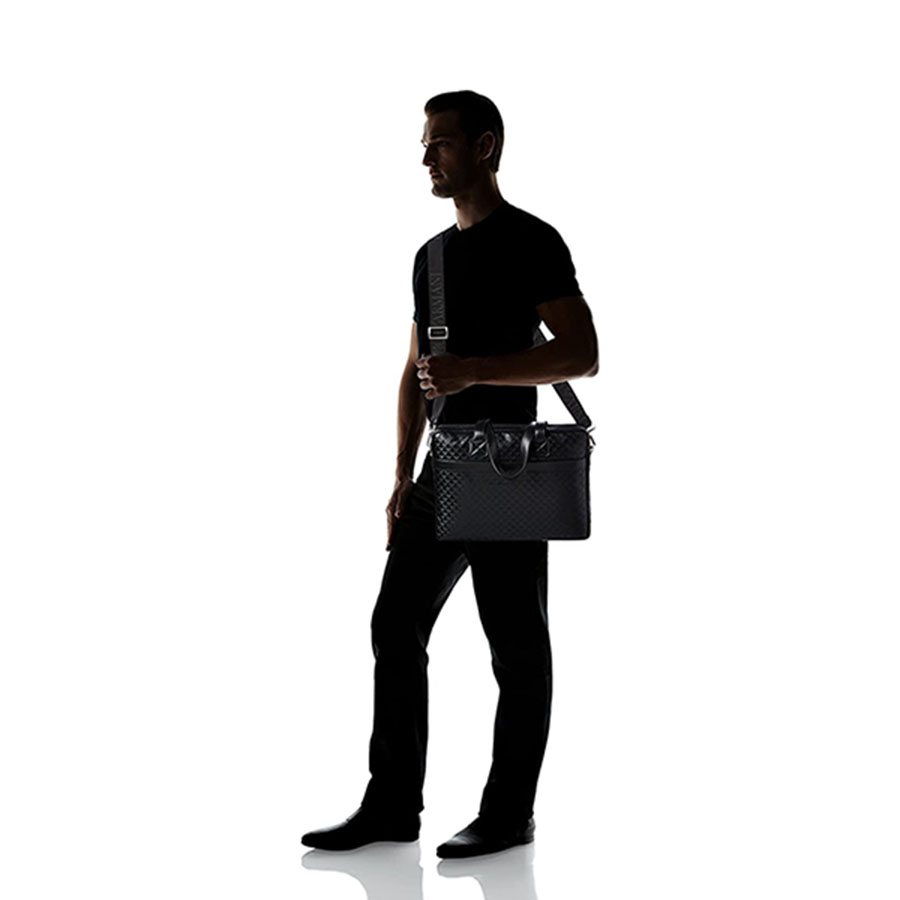 Cặp Xách Tay Nam Emporio Armani Black Logo Embossed Laptop Bag YEM823-YC043-8000 Màu Đen