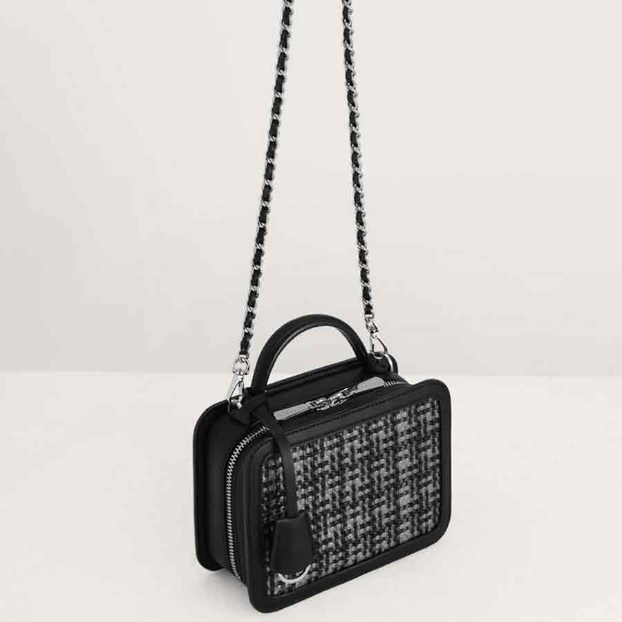 Túi Đeo Chéo Pedro Structured Shoulder Bag PW2-75210088 Màu Đen