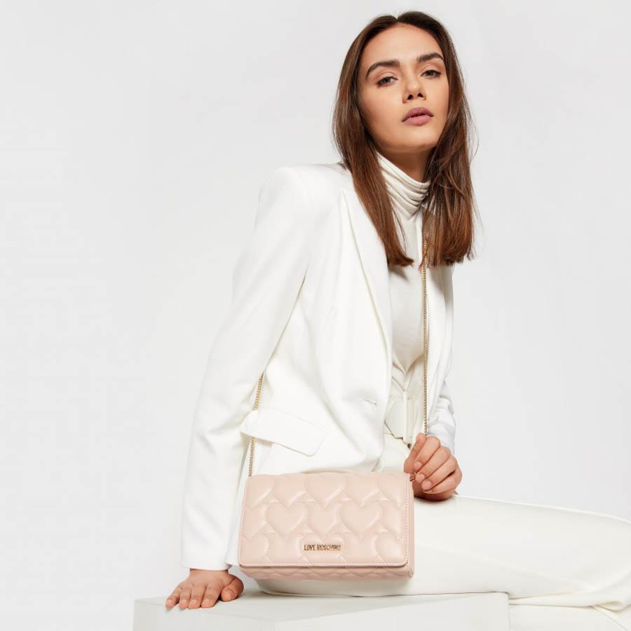 Túi Đeo Chéo Love Moschino Avorio JC4257 PP0CKG0110 Màu Be
