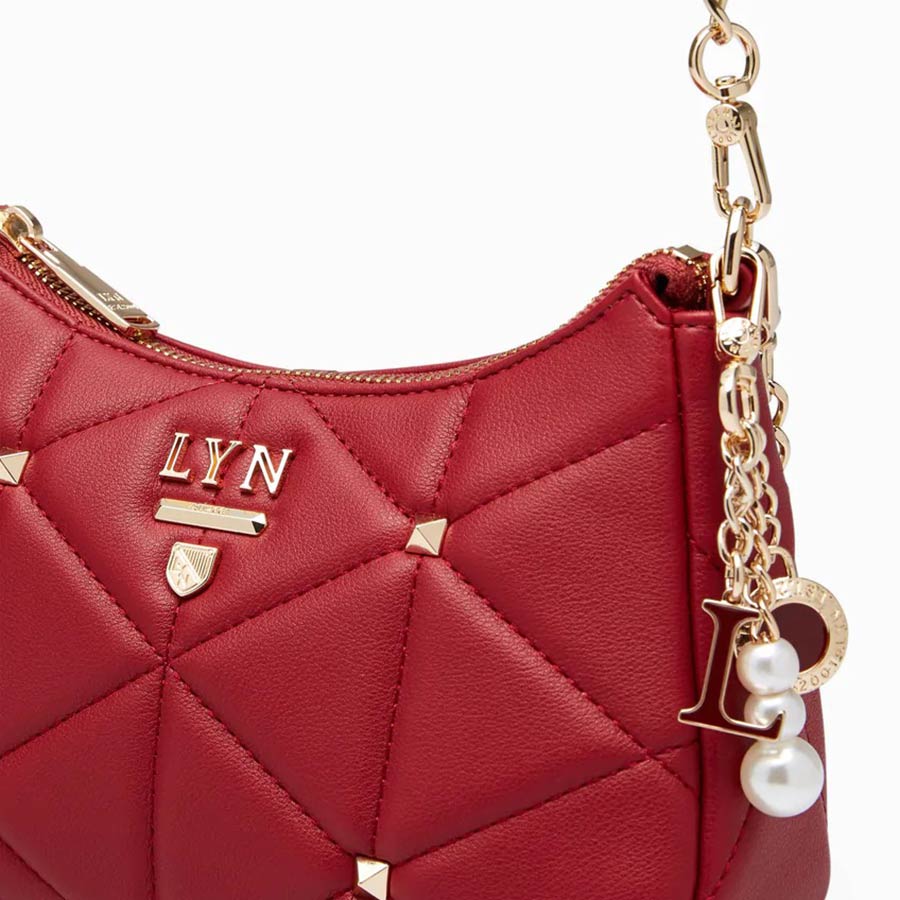 Túi Đeo Vai Lyn Tricia Amused Shoulder Bags LL22CBS184 Màu Đỏ Đậm