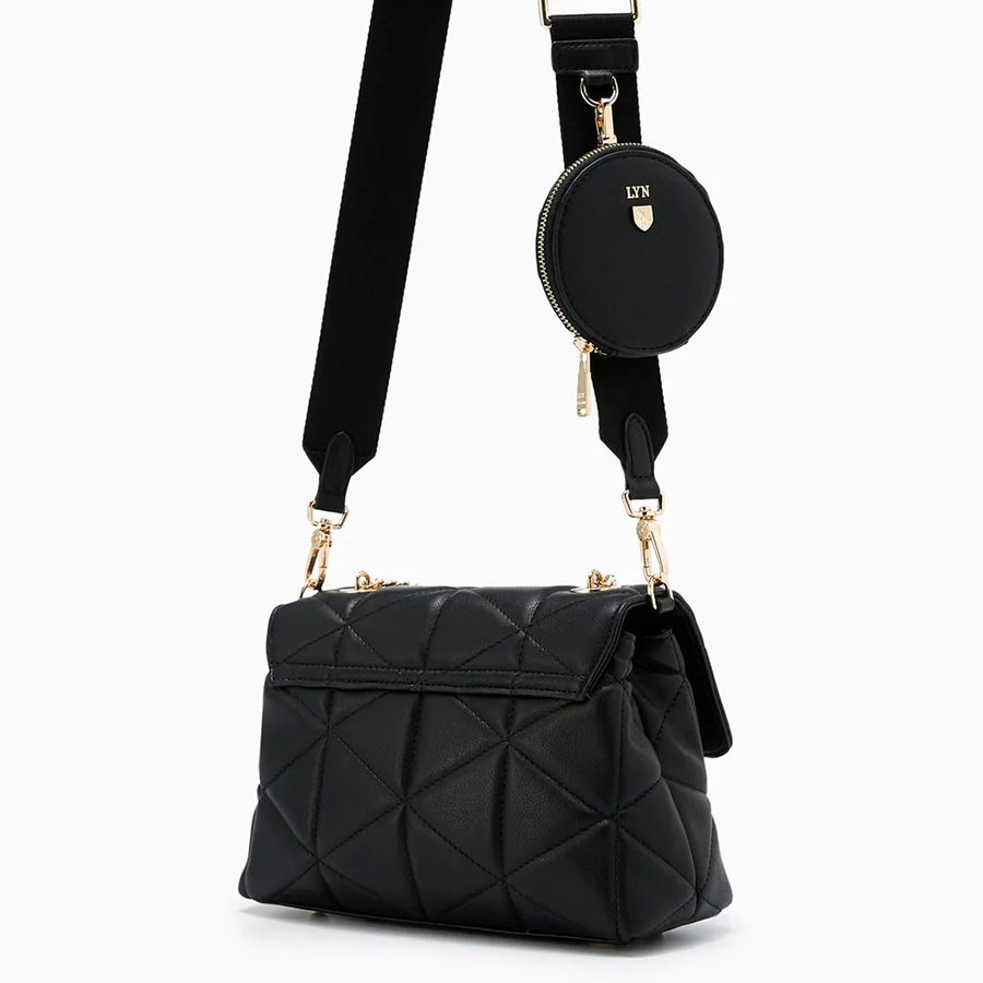 Túi Đeo Chéo Lyn Treasure One Handbags LL22CBF191 Màu Đen