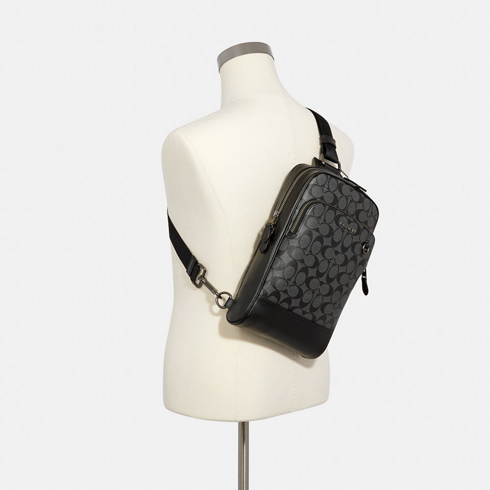 Balo Coach Graham Pack In Signature Canvas 89937 Màu Xám Đen