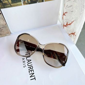 Kính Salvatore Ferragamo SF942 – Siêu Phẩm Thời Trang Sang Trọng Từ Ý