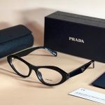 Gọng Cận PRADA Dáng Mèo – Đẳng Cấp Từ Từng Đường Nét