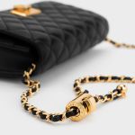 Ví Nữ Charles & Keith CNK Cressida Push-Lock Clutch - Black CK2-70160131 Màu Đen