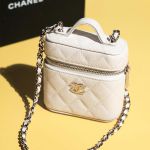 Túi Đeo Chéo Nữ Chanel Vanity Mini Bag With Strap White Màu Trắng