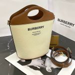 Túi Đeo Chéo Nữ Burberry Pocket Two-tone Canvas and Leather Bucket Bag Màu Nâu Kem