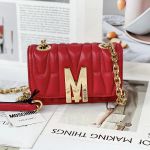 Túi Đeo Chéo Nữ Moschino Mini Quilted Bag With Shoulder Strap Màu Đỏ