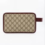 Túi Cầm Tay Nam Gucci GG Leather And Canvas Travel Pouch W/ Interlocking G In Red/Beige Màu Beige Viền Da Đỏ Mận