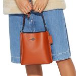 Túi Đeo Chéo Nữ Coach Mollie Bucket Bag 22 CB901 Màu Cam Cháy