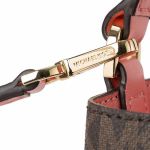 Túi Đeo Chéo Michael Kors MK Suri 35T0GU2C5B Powder Brush Pickpocket Signature Large Bucket Màu Nâu - Hồng Cam Size 22