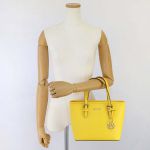 Túi Tote Michael Kors MK Jet Set Travel 35T9GTVT0L Màu Vàng