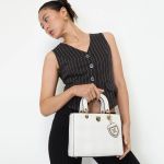 Túi Xách Lyn Acadia Top Handle M Handbags LL22FBS170 Màu Trắng