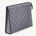 Túi Cầm Tay Nam Louis Vuitton LV Pochette Voyage MM M30840 Màu Xám