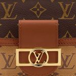 Túi Đeo Chéo Nữ Louis Vuitton LV Dauphine Chain Wallet Monogram Bag M68746 Màu Nâu