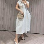 Túi Đeo Chéo Burberry Mini Leather Title Bag With Pocket Detail 8014580 Màu Beige