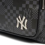 Balo MLB Caro New York Yankees 3ABKM032N-50BKS Màu Đen