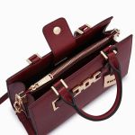 Túi Xách Tay Lyn Caven M Handbags LL23CBS109 Màu Đỏ